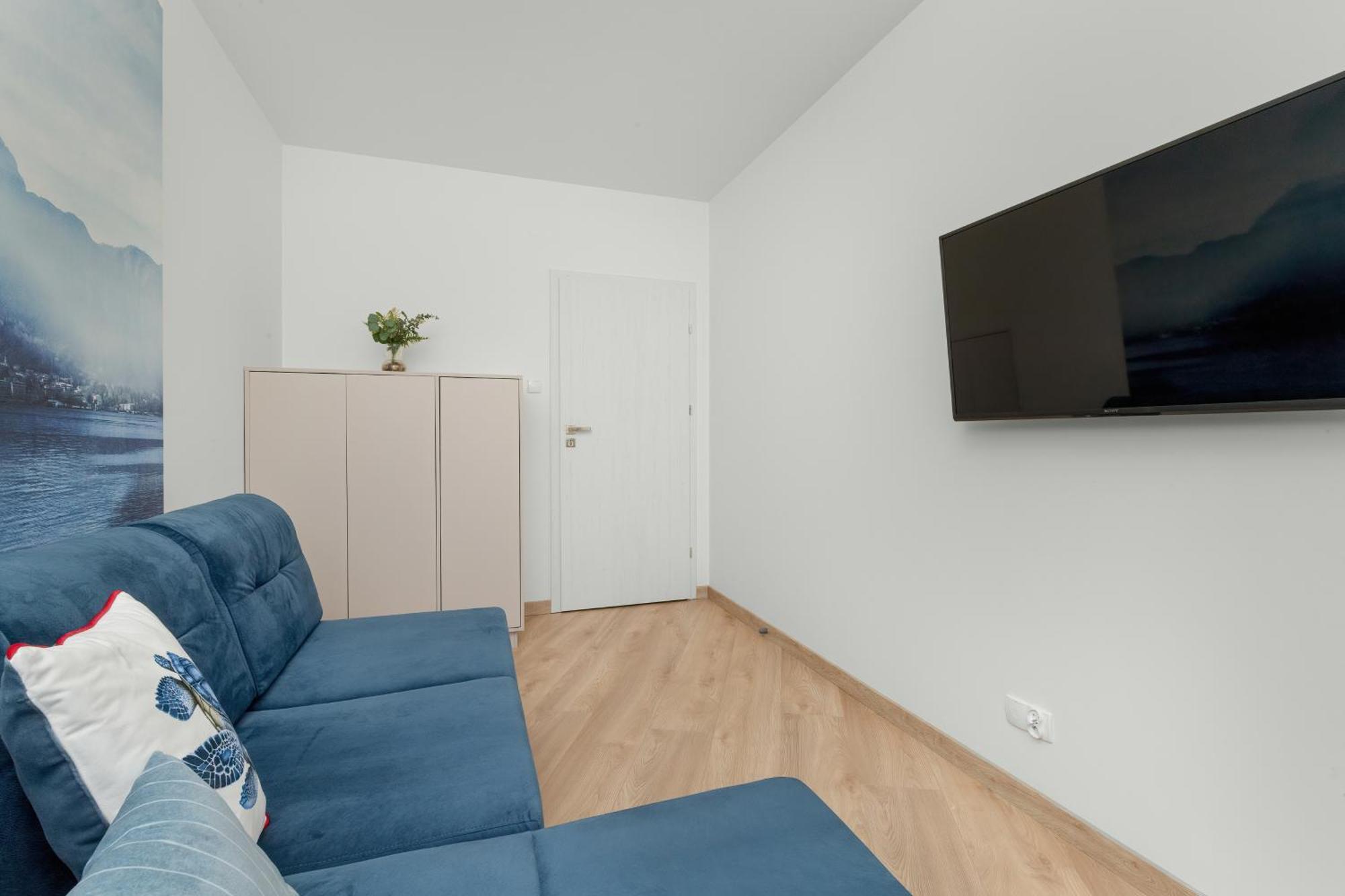 Luksusowy Z 4 Sypialniami, Klimatyzacja I Biurkiem W Gdansku By Renters Leilighet Gdańsk